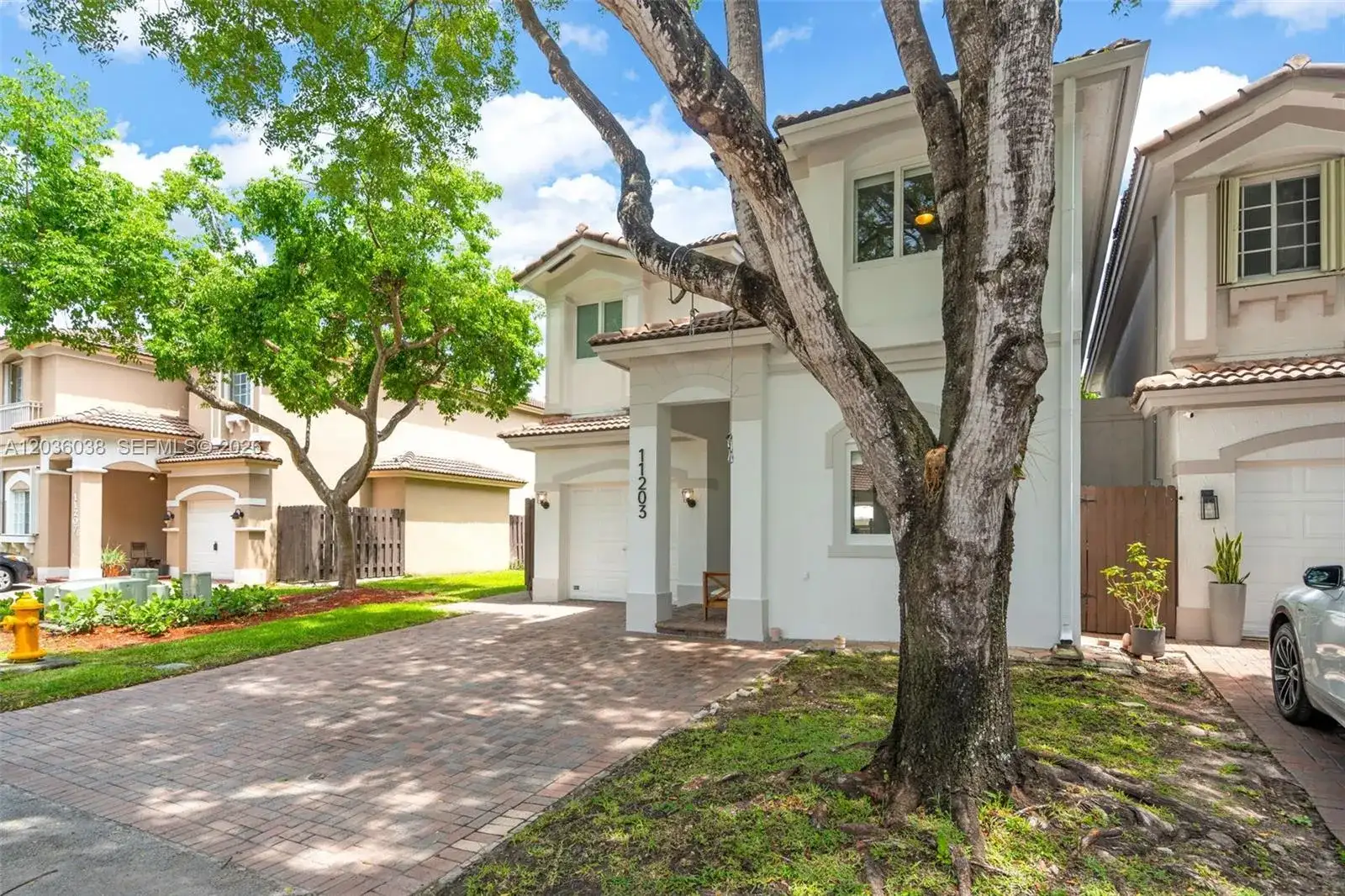 11203 NW 73rd Ter, Doral FL 33178 photo 3