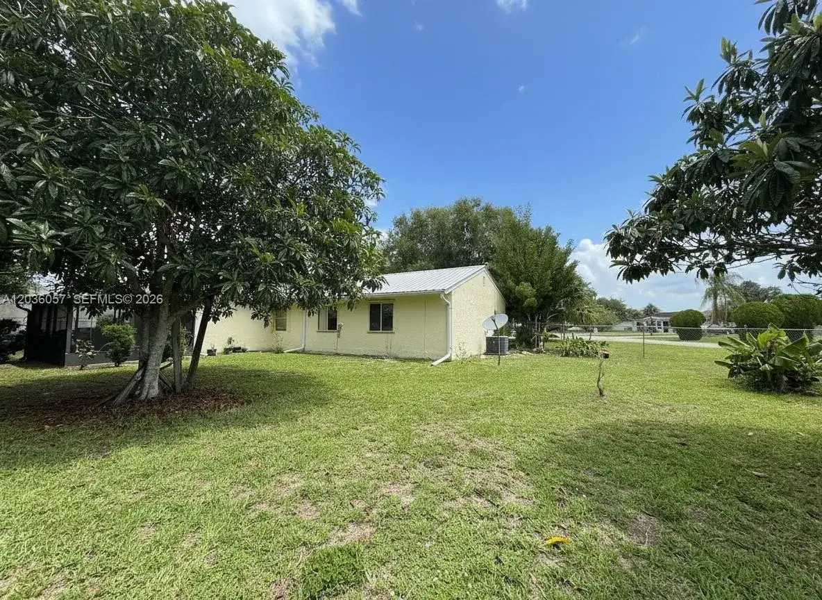 4001 Bishop Circle, La Belle FL 33935 photo 5