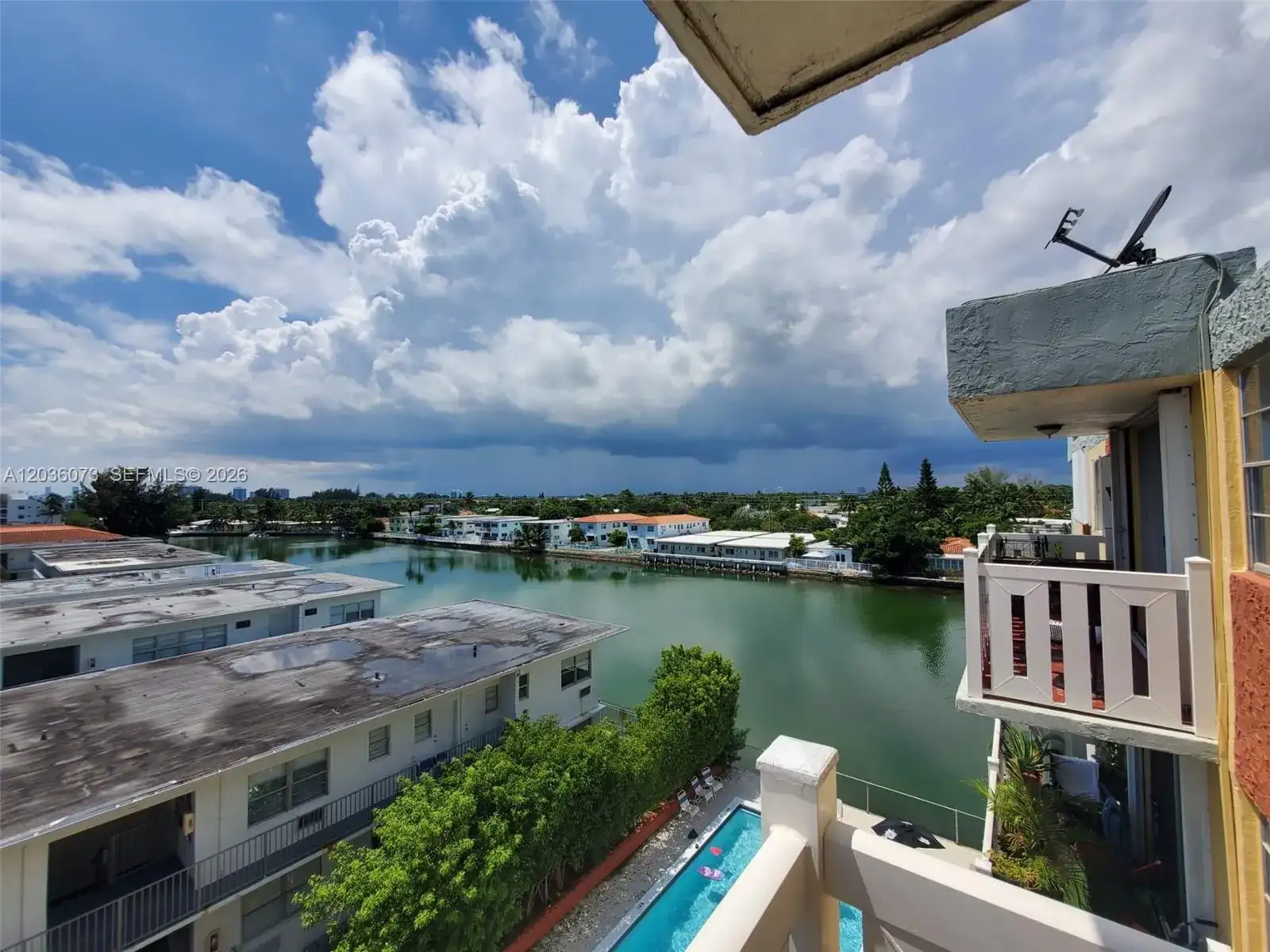 7900 Tatum Waterway Dr # 502, Miami Beach FL 33141 photo 5