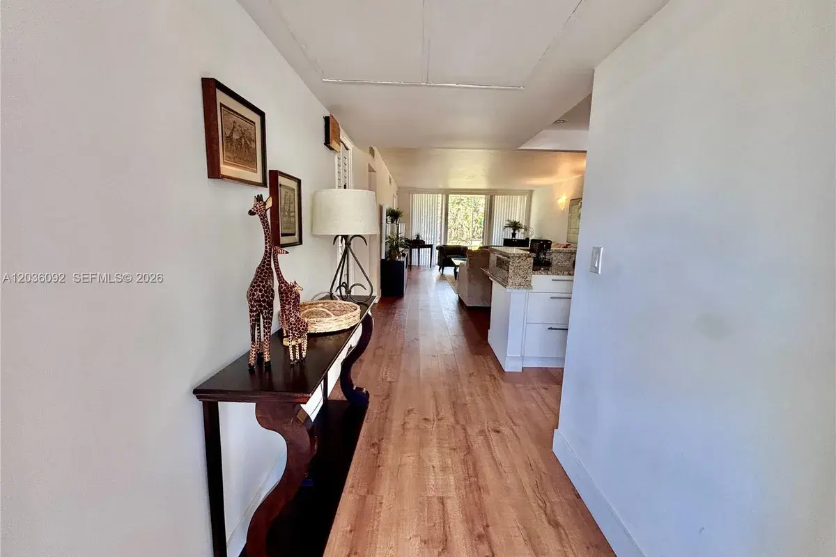 3051 S Palm Aire Dr # 102, Pompano Beach FL 33069