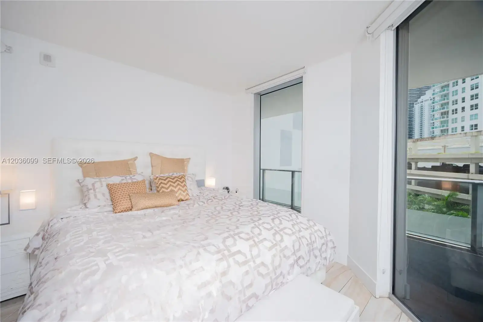 1300 Brickell Bay Dr # 710, Miami FL 33131 photo 2
