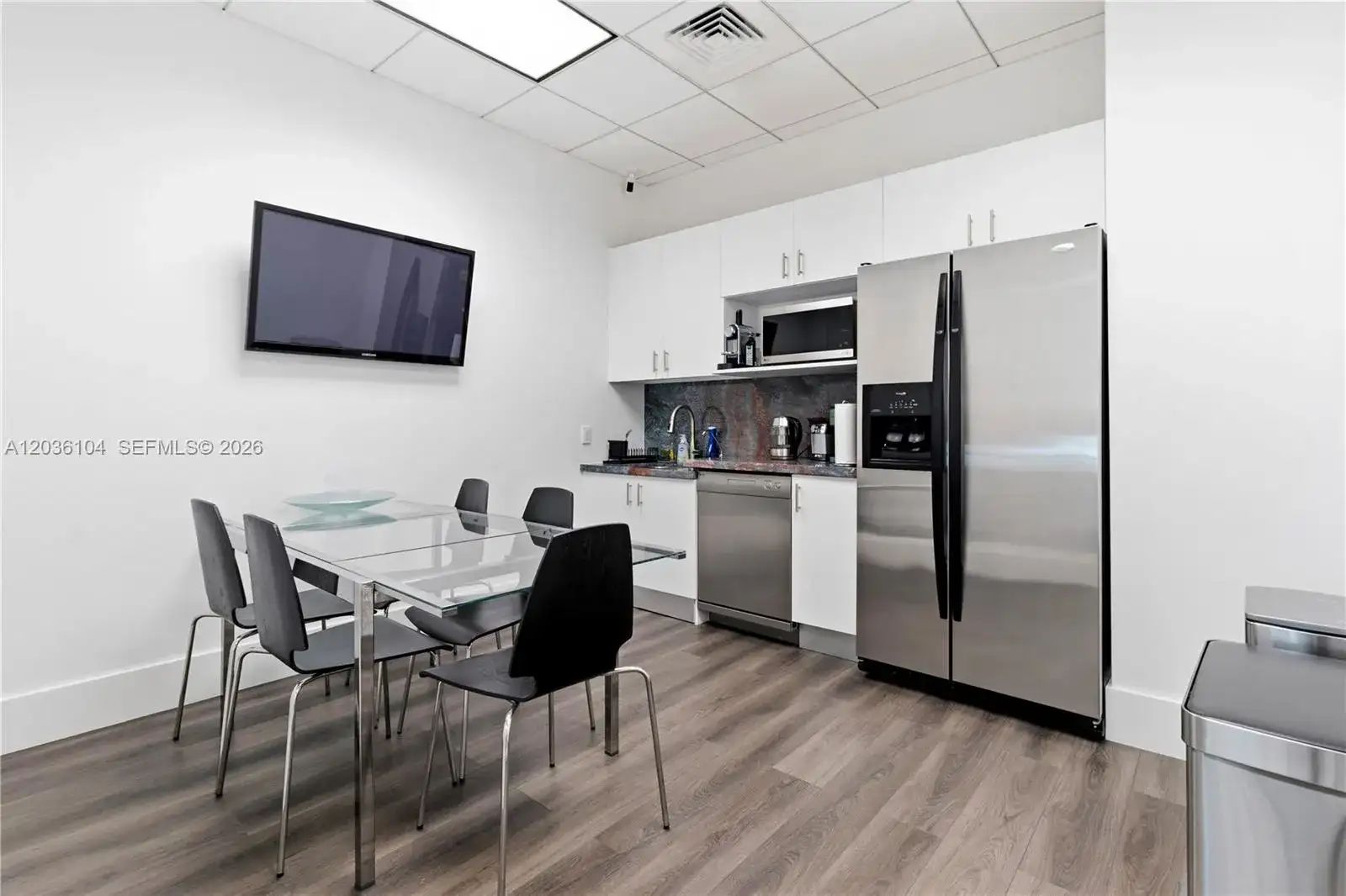175 SW 7th St # 1612, Miami FL 33130 photo 5