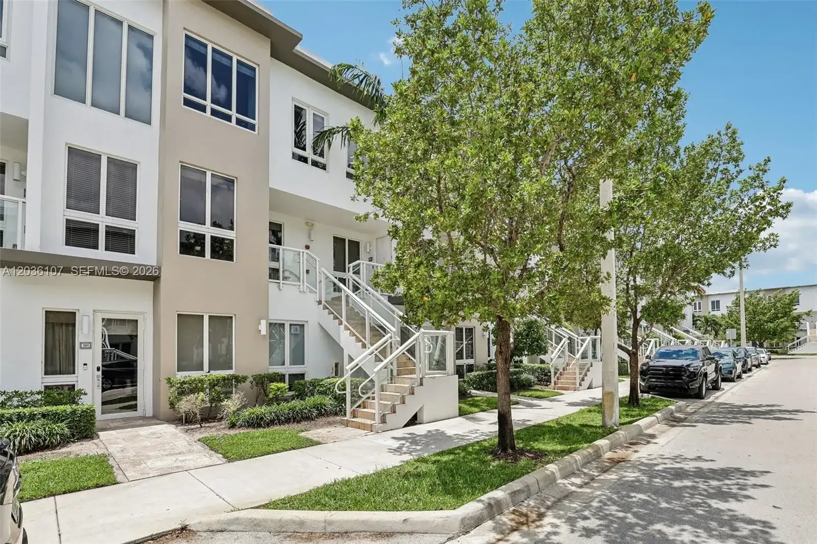 10280 NW 63rd Ter # 203, Doral FL 33178 photo 2