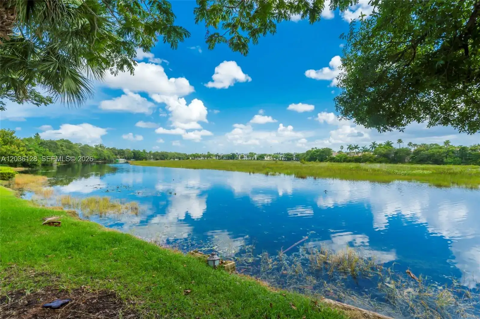 13092 NW 8th St, Pembroke Pines FL 33028 photo 2