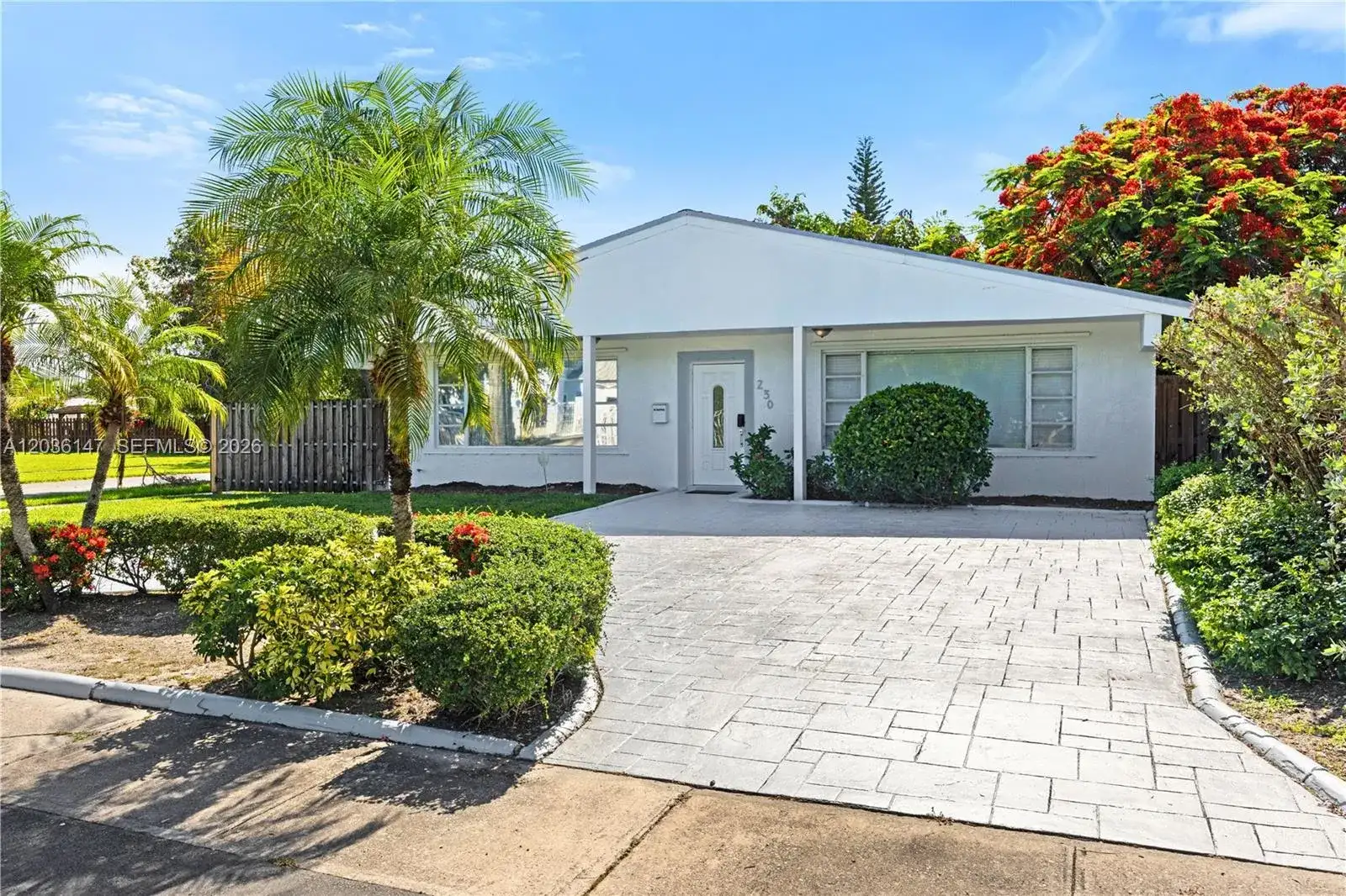 230 NE 5th Ave, Dania Beach FL 33004 photo 2