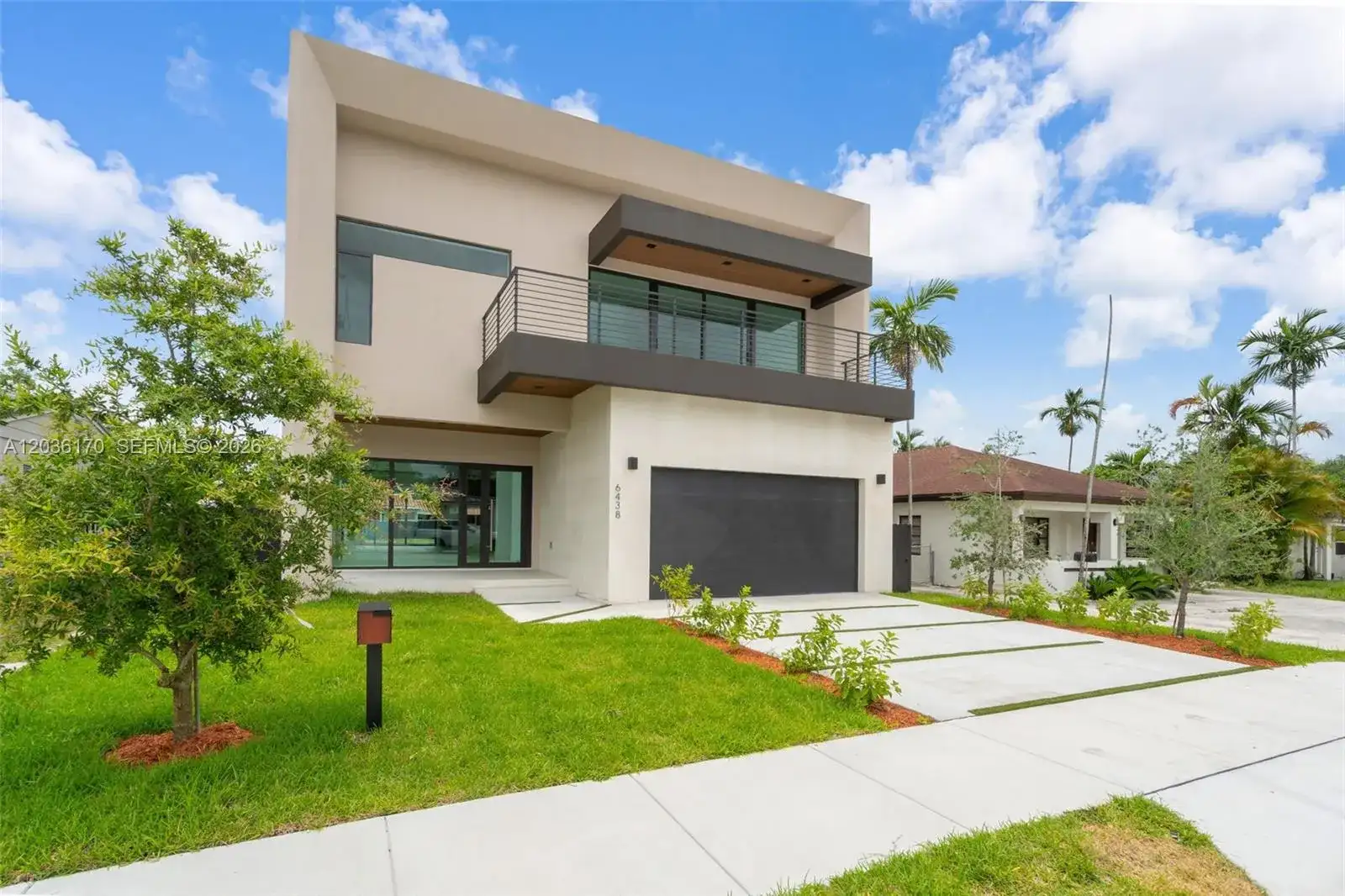 6438 SW 23rd St, Miami FL 33155 photo 2
