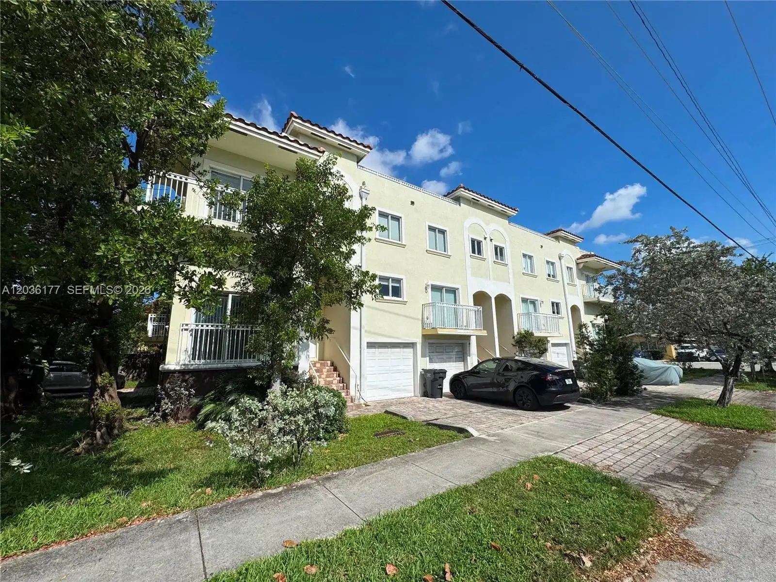 820 N 17th Ave, Hollywood FL 33020