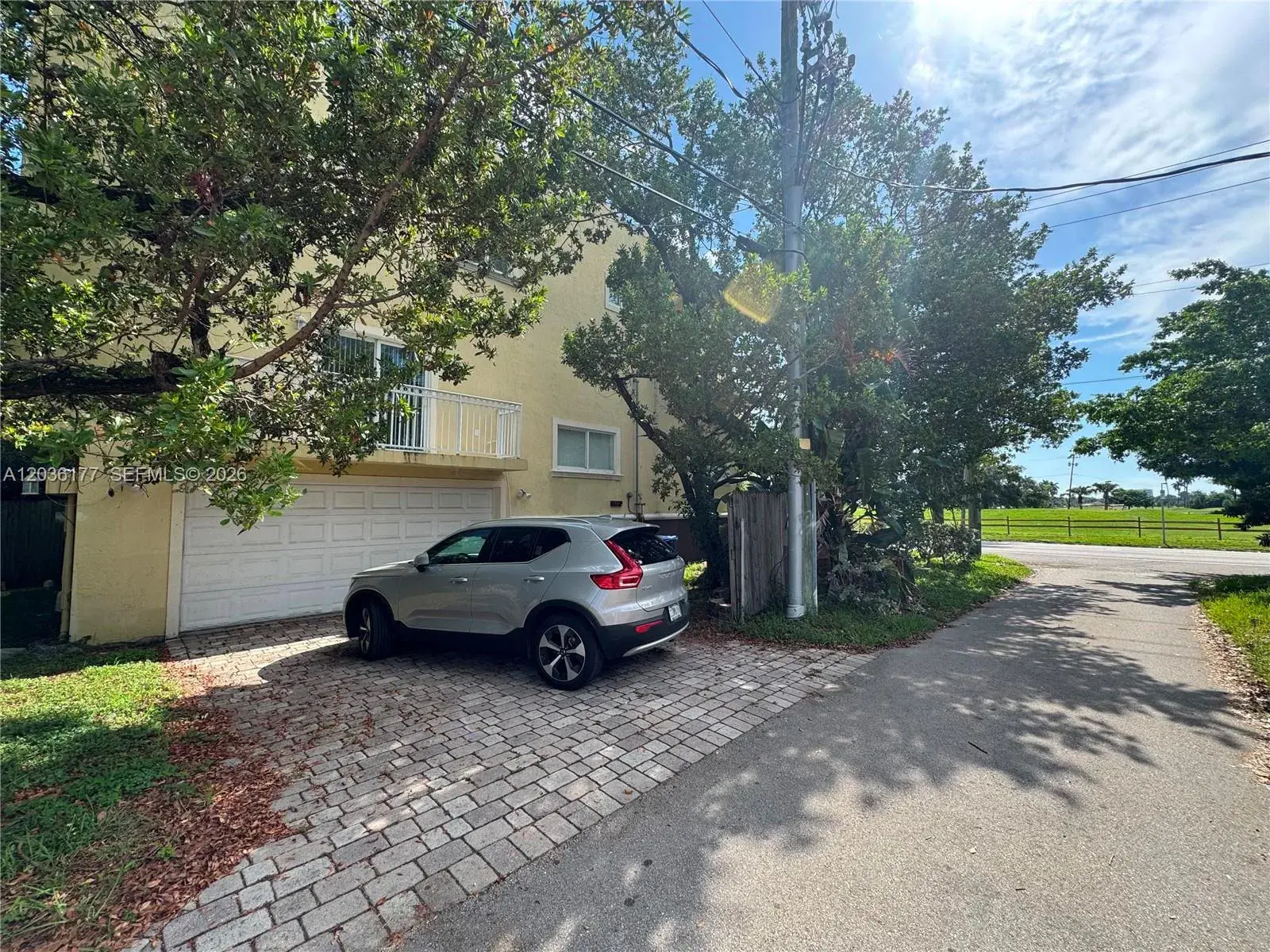 820 N 17th Ave, Hollywood FL 33020