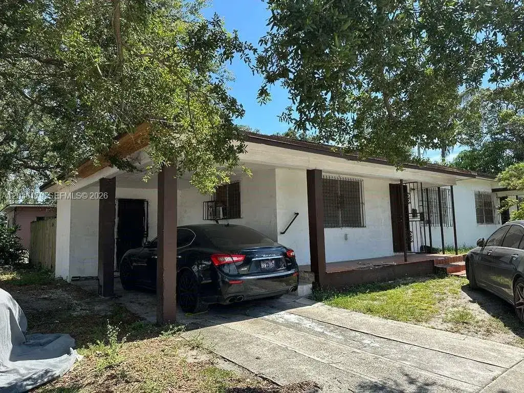 545 NW 81st St, Miami FL 33150 photo 4