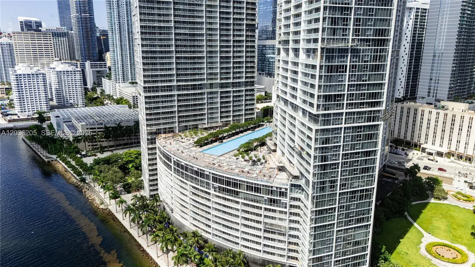 465 Brickell Ave # 2101, Miami FL 33131