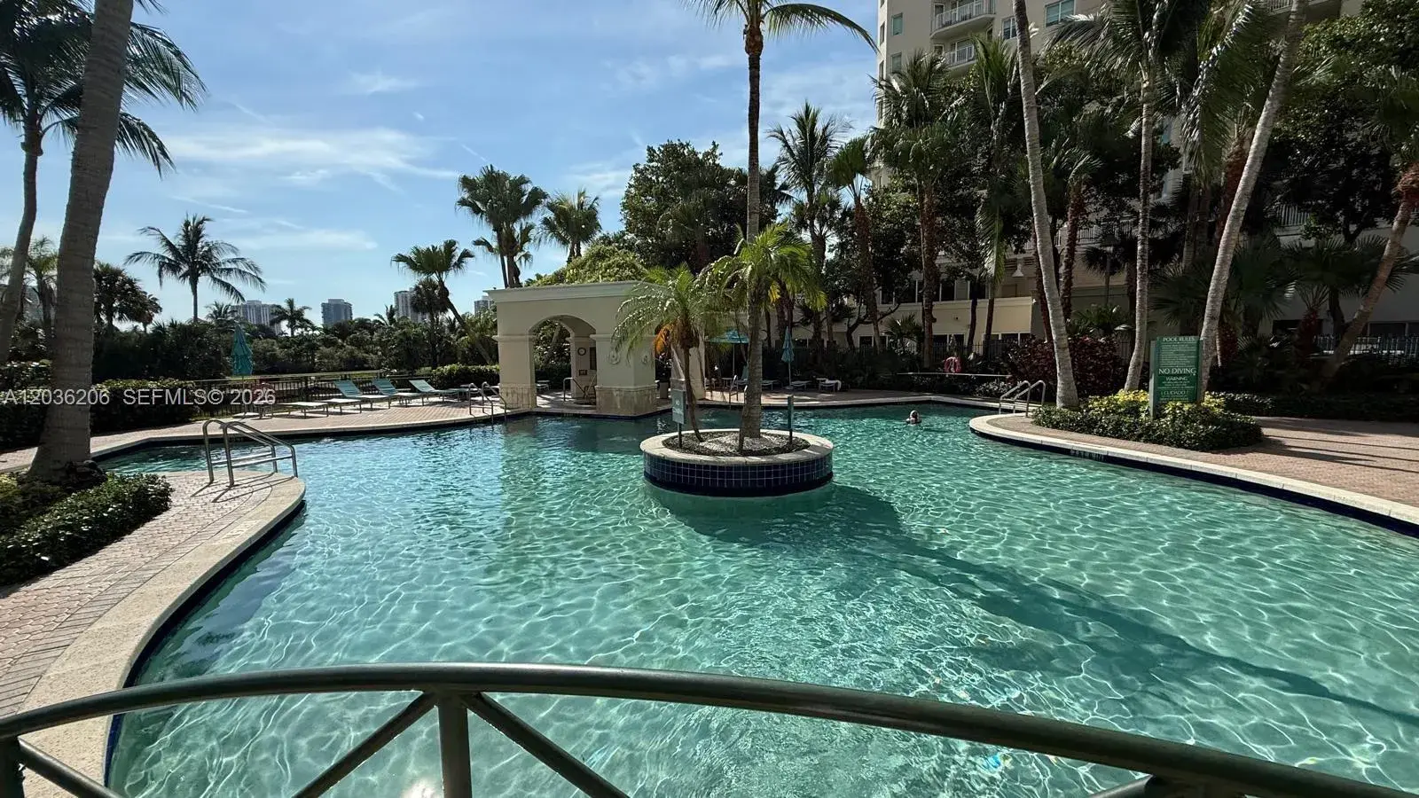 19501 W Country Club Dr # 1212, Aventura FL 33180