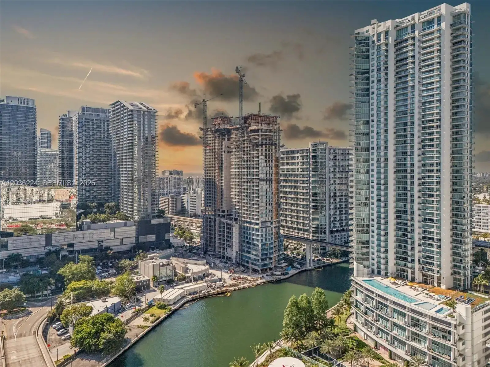 92 SW 3rd St # 3611, Miami FL 33130 photo 3