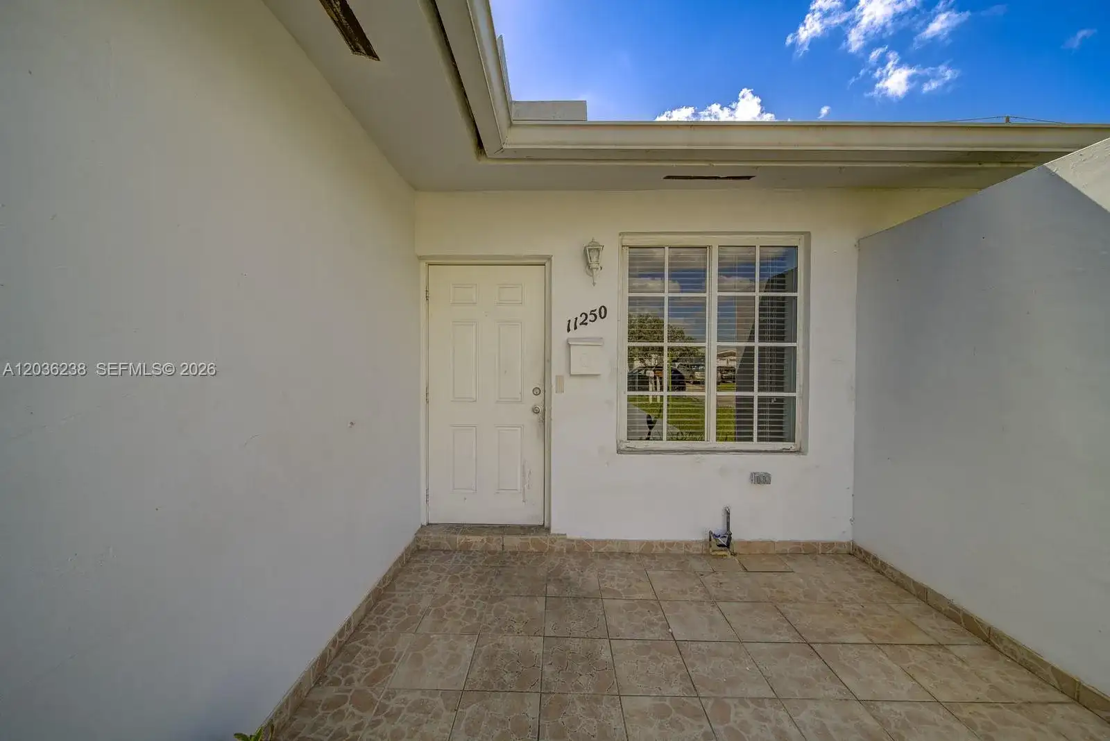 11250 SW 7th St, Sweetwater FL 33174 photo 3