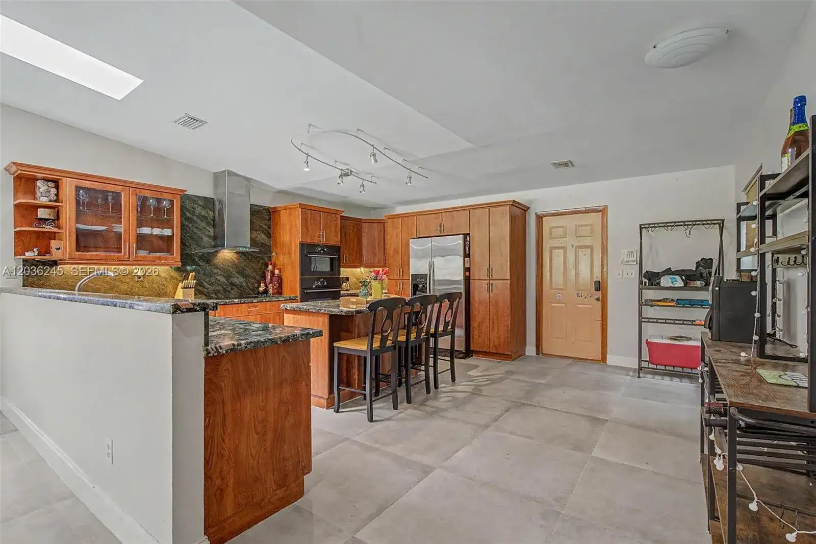15741 SW 147th Ct, Miami FL 33187 photo 3