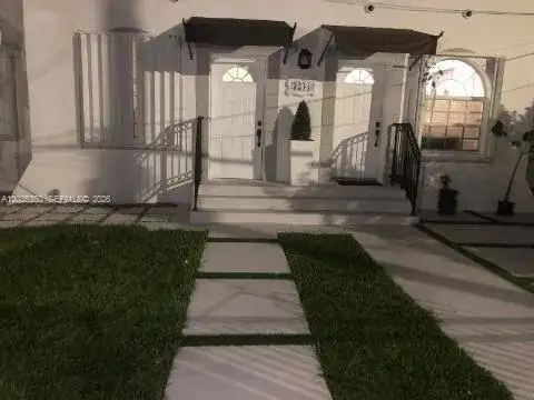 3244 SW 3rd St # L, Miami FL 33135 photo 2