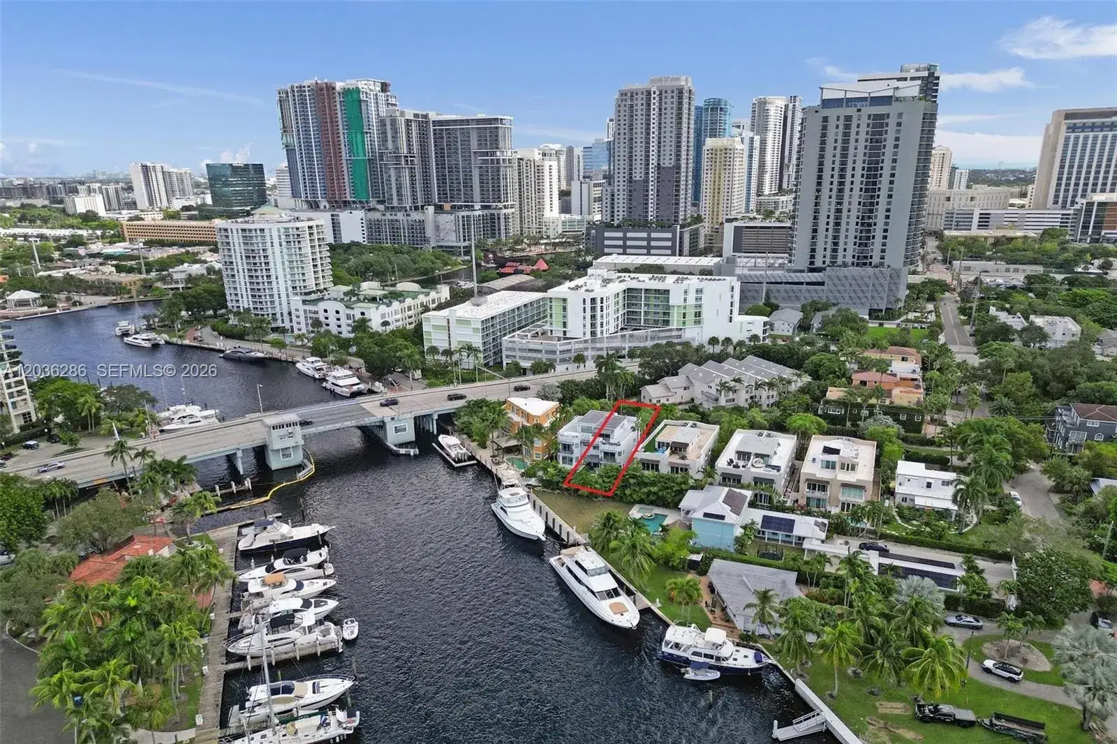 453 SW 5th Ave, Fort Lauderdale FL 33315