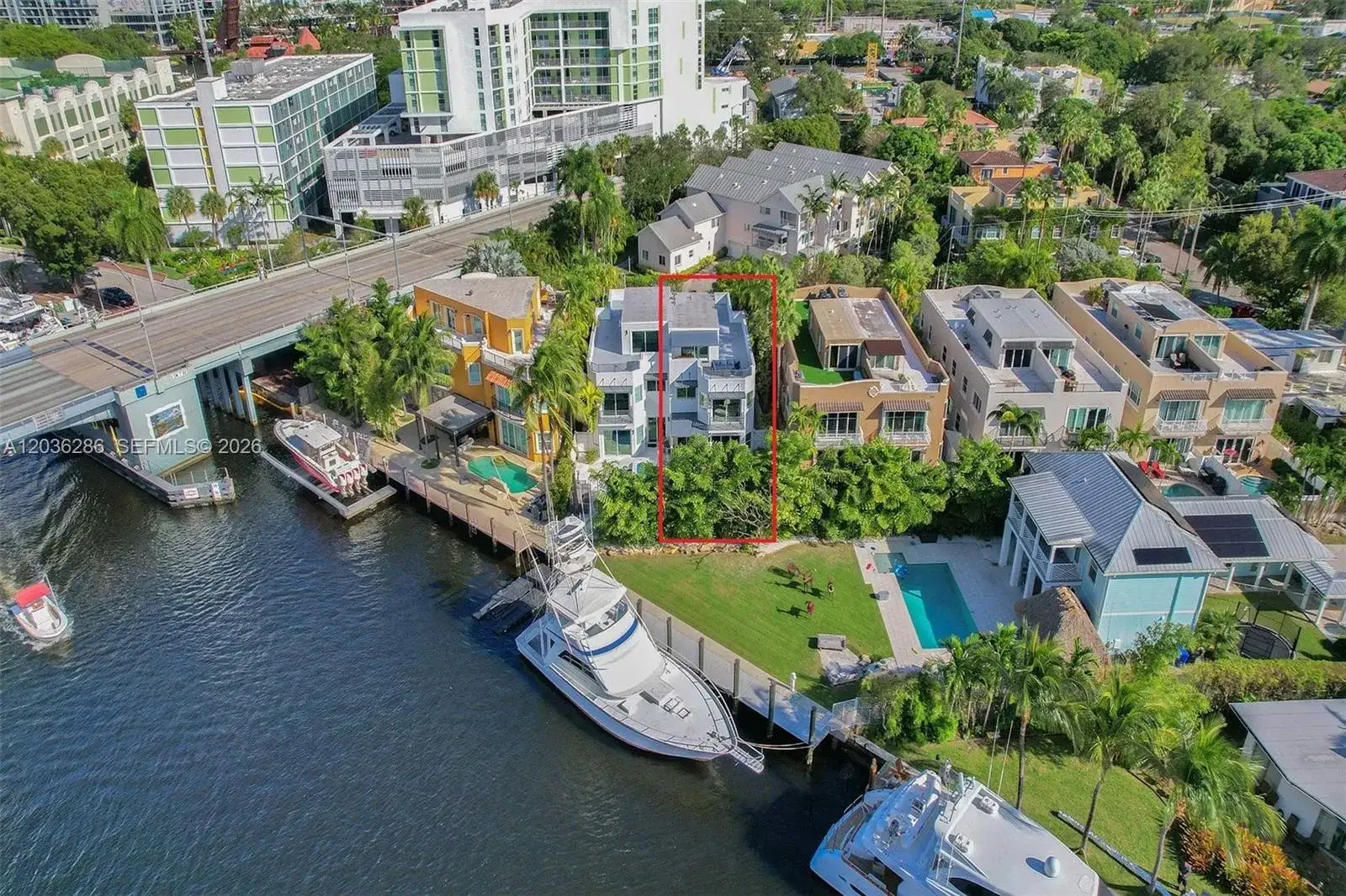 453 SW 5th Ave, Fort Lauderdale FL 33315 photo 2