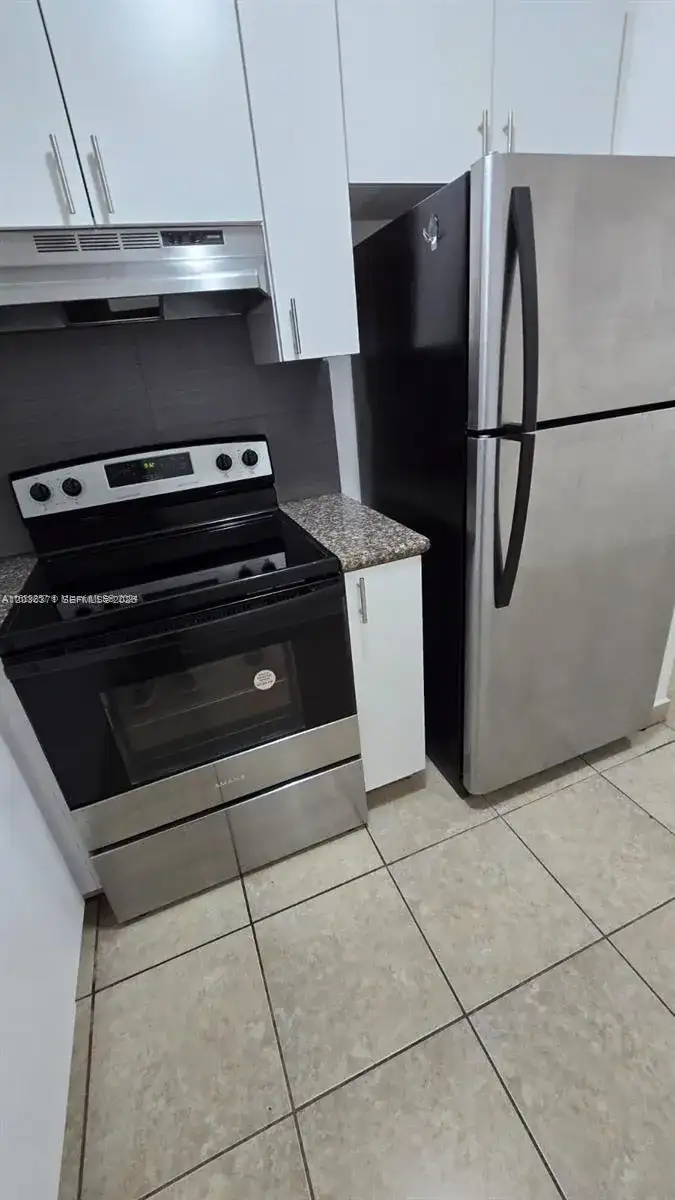 690 NE 123rd St # 207, North Miami FL 33161 photo 4