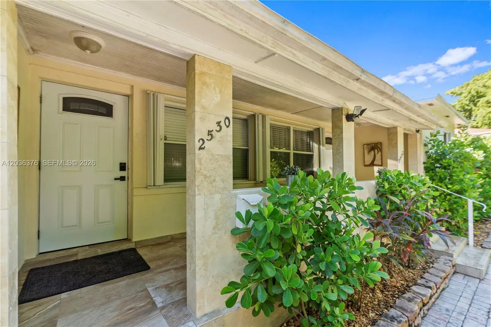 2530 SW 27th St # 2530, Miami FL 33133