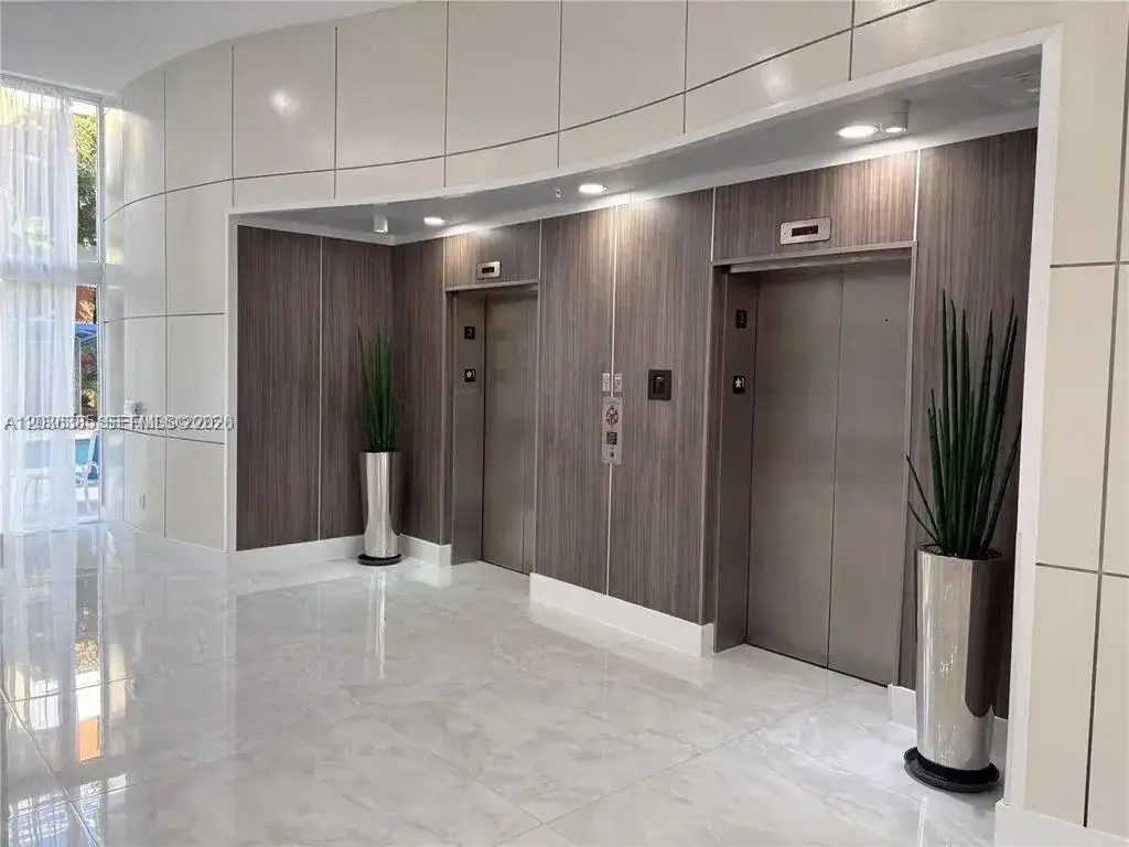 18800 NE 29th Ave # 707, Aventura FL 33180 photo 3