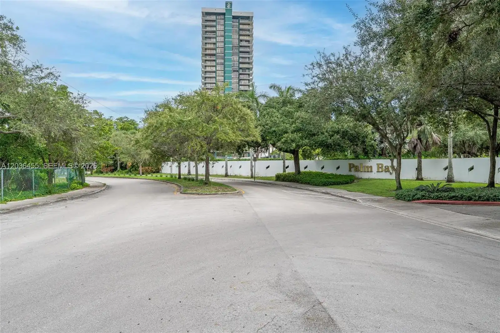 780 NE 69th St # 1010, Miami FL 33138 photo 2