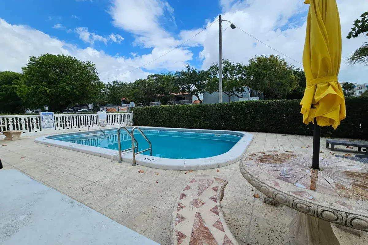 520 NE 38th St # 12, Miami FL 33137
