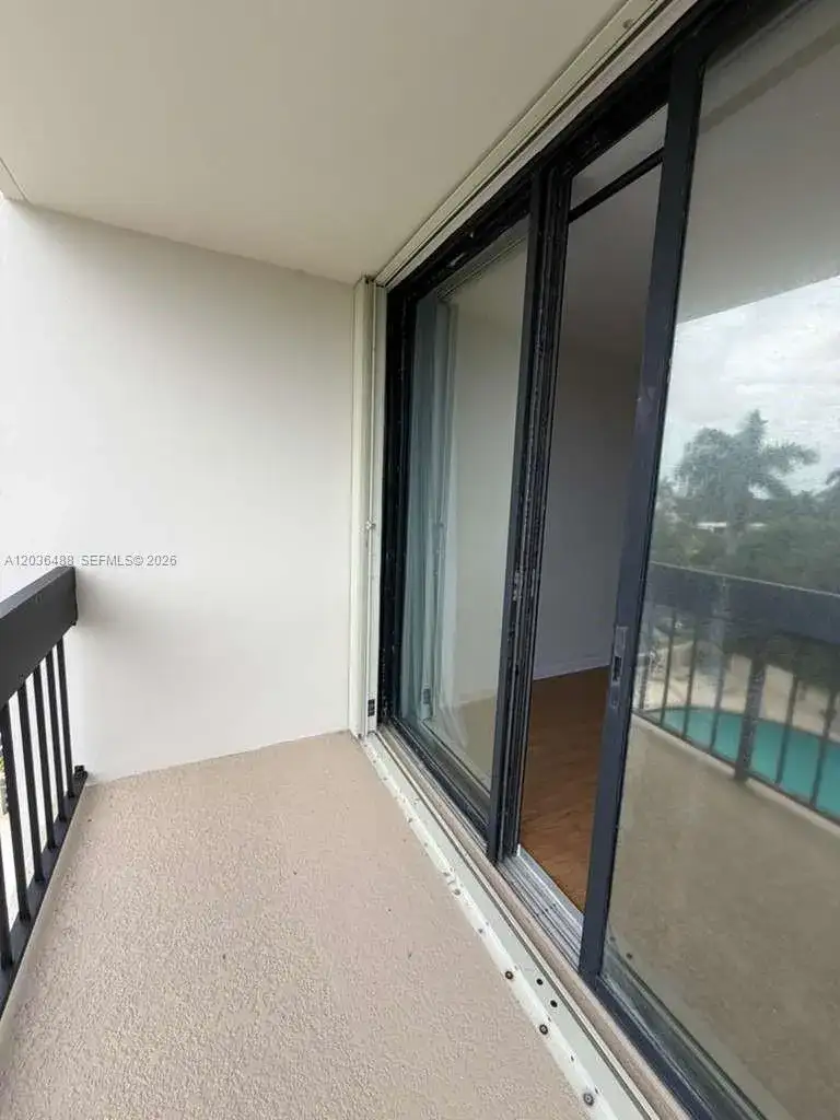 2400 Presidential Way # 403, West Palm Beach FL 33401 photo 4