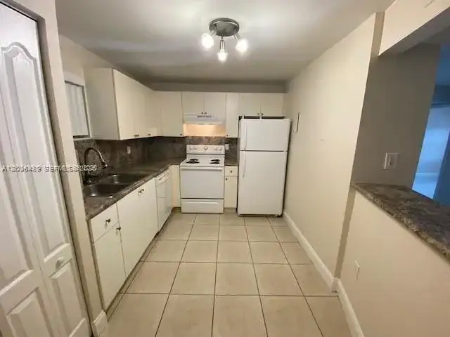 4205 N University Dr # 208, Sunrise FL 33351 photo 5