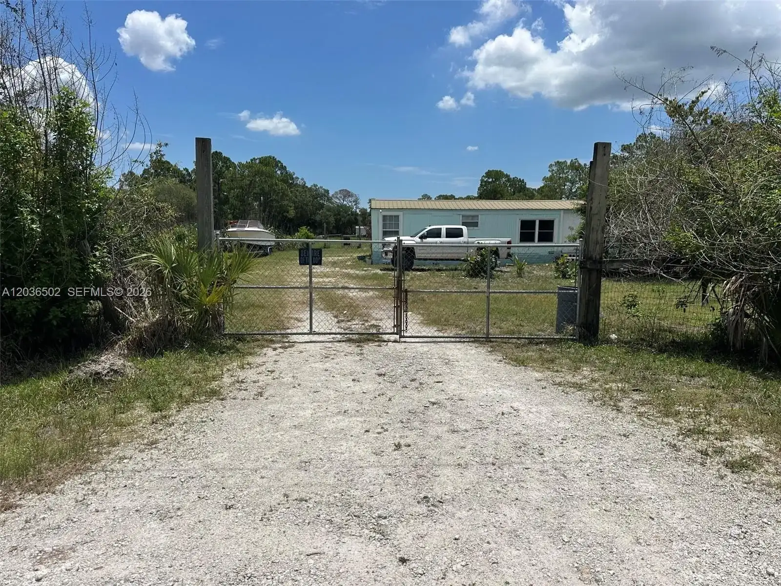 135 S Hacienda, Clewiston FL 33440