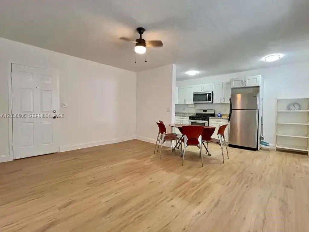 7928 Harding Ave # 3, Miami Beach FL 33141 photo 4