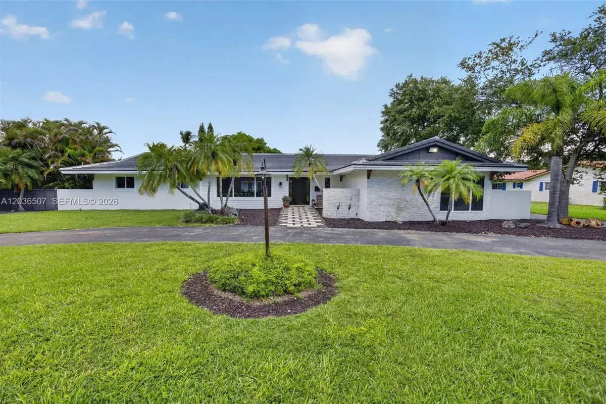 12180 SW 92nd Ave, Miami FL 33176