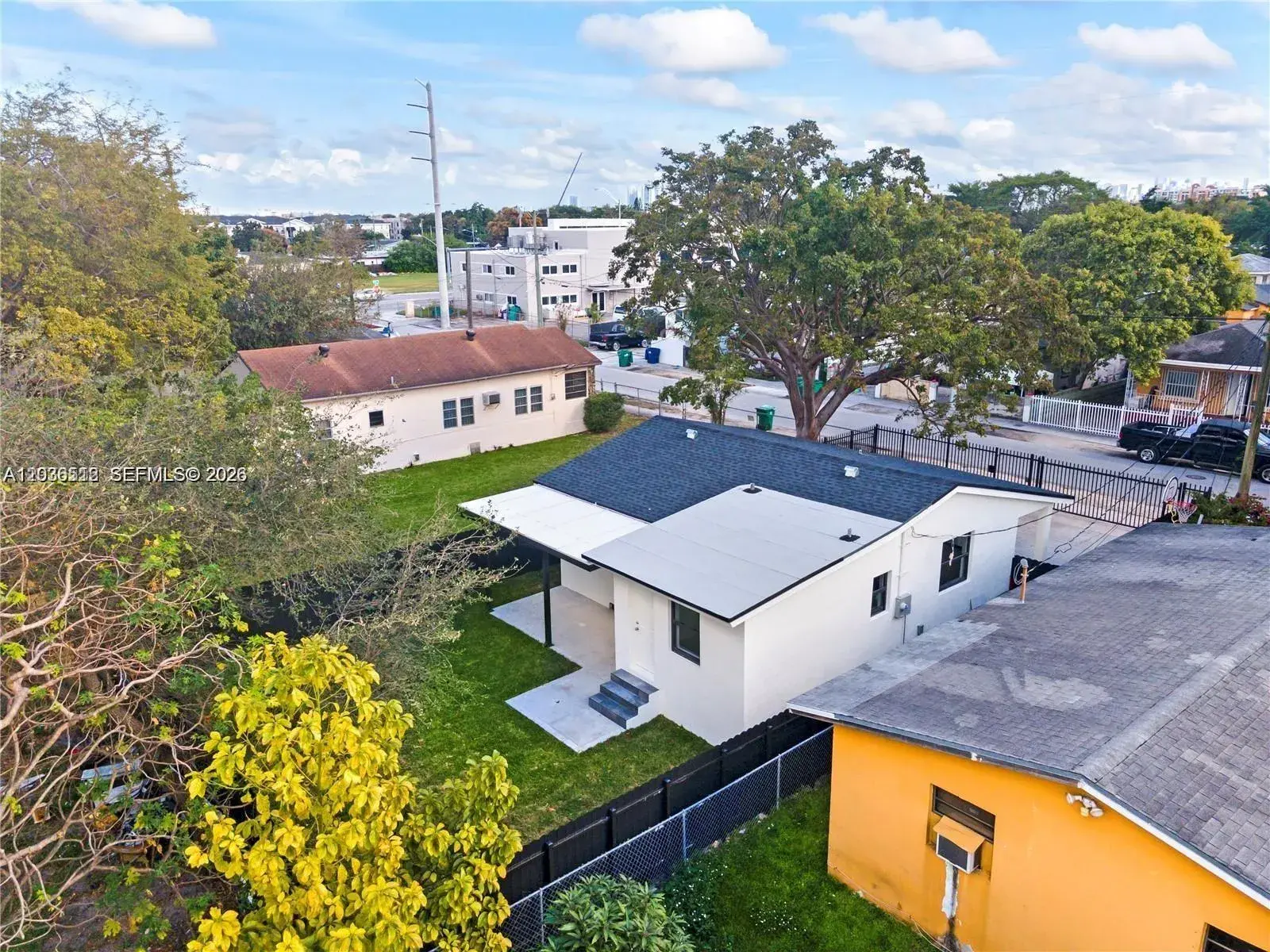 1739 NW 67th St, Miami FL 33147