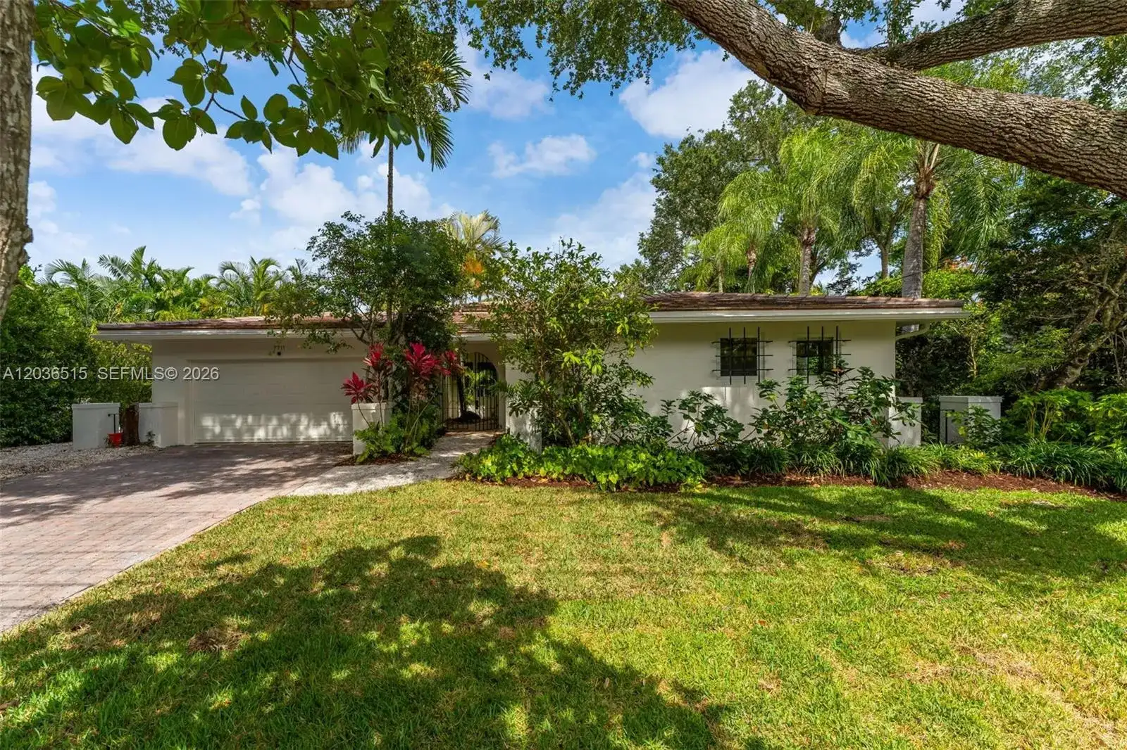 7711 SW 47th Ave, Coral Gables FL 33143 photo 2