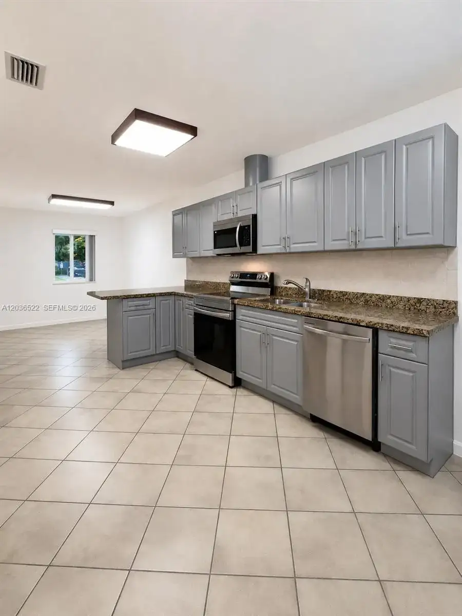 1005 SW 30th St # 1007, Fort Lauderdale FL 33315 photo 2