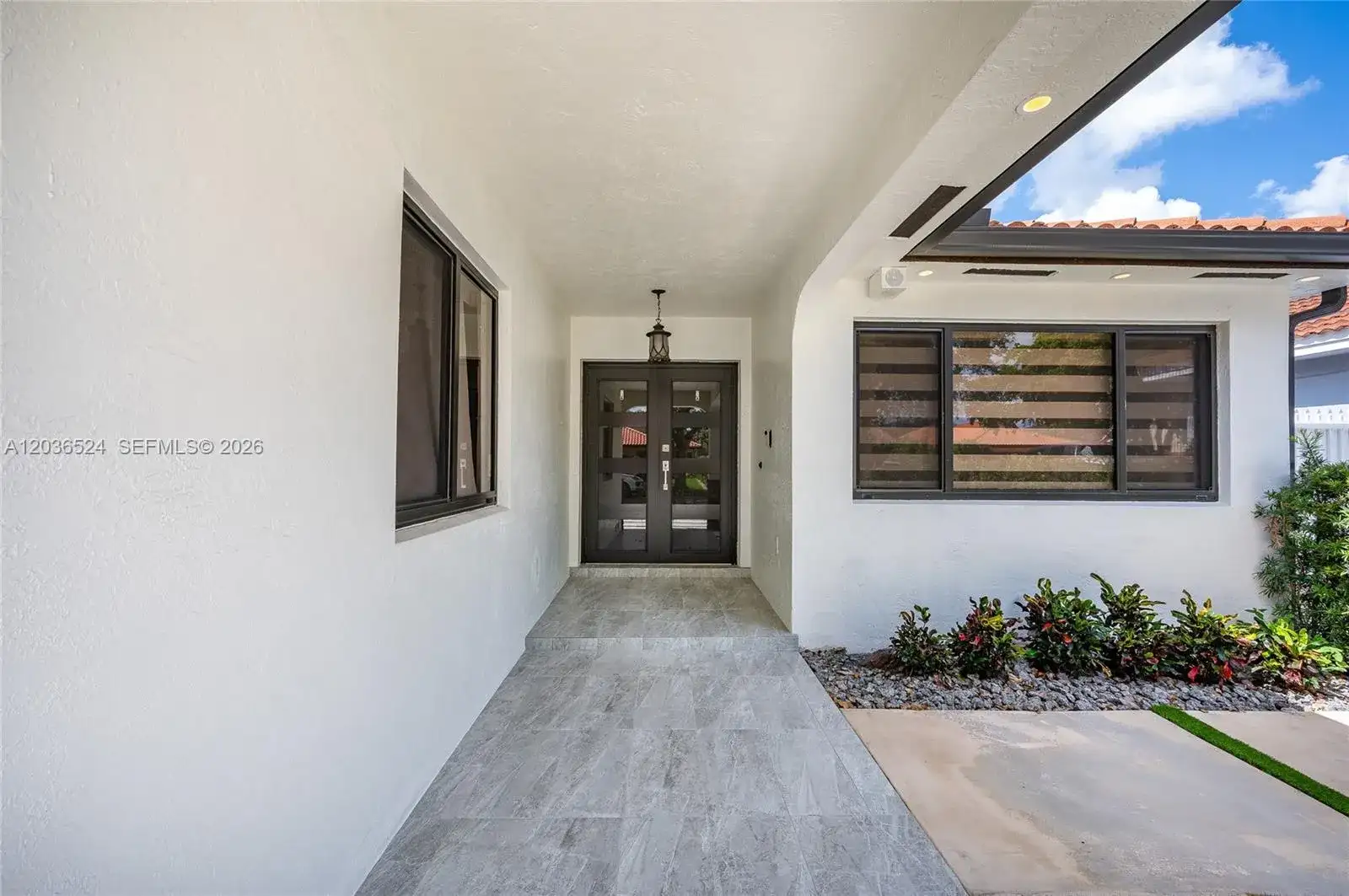 8724 NW 149th Ter, Miami Lakes FL 33018 photo 3