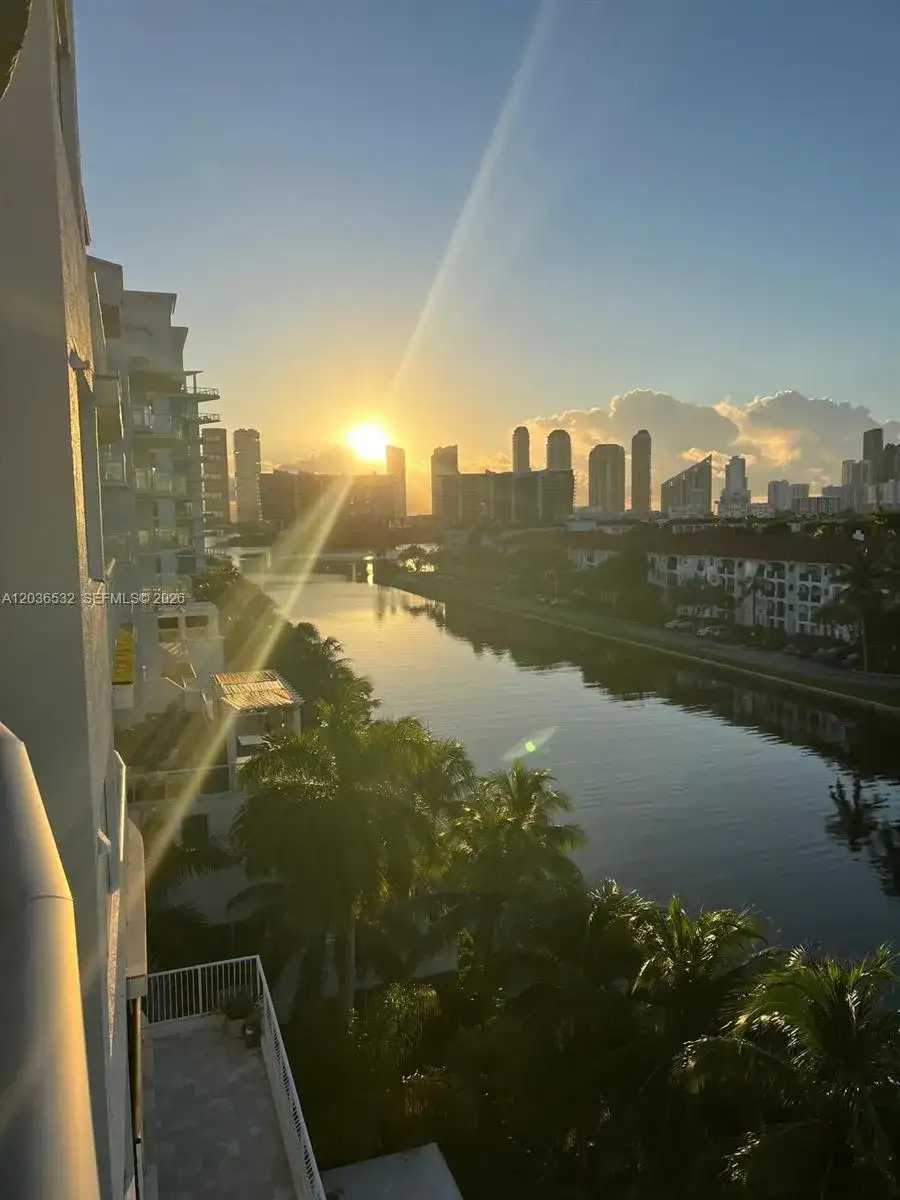 3000 NE 188th St # 604, Aventura FL 33180 photo 5