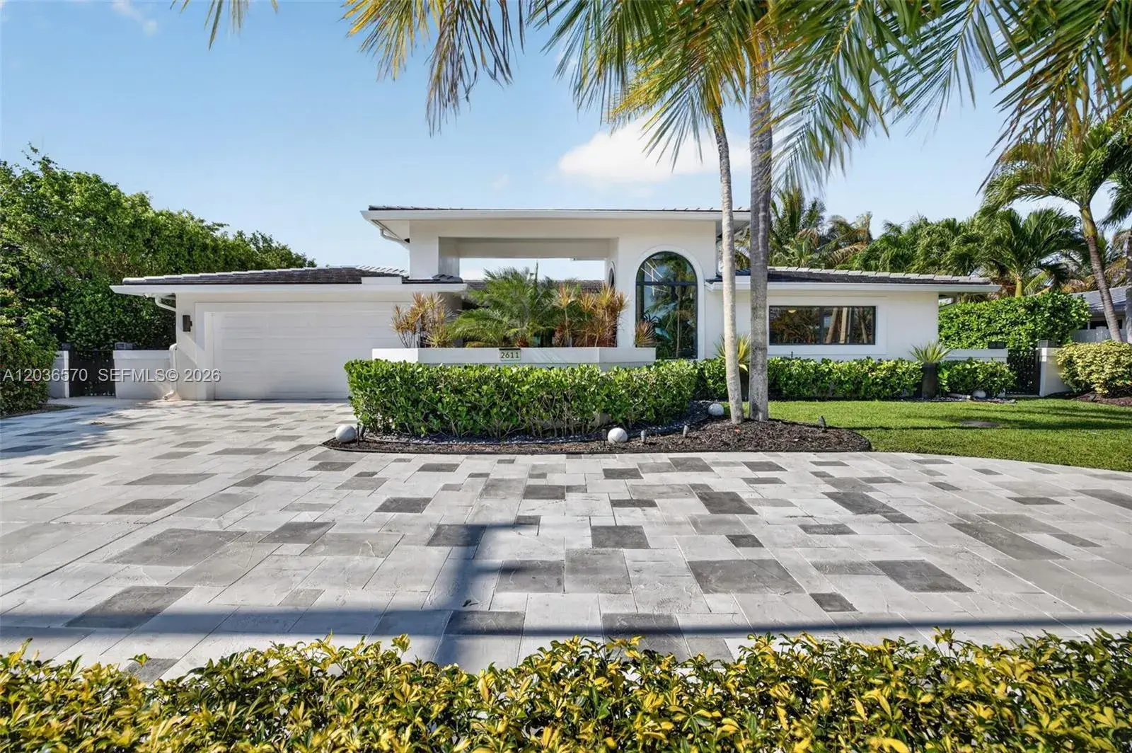 2611 NE 36th St, Lighthouse Point FL 33064