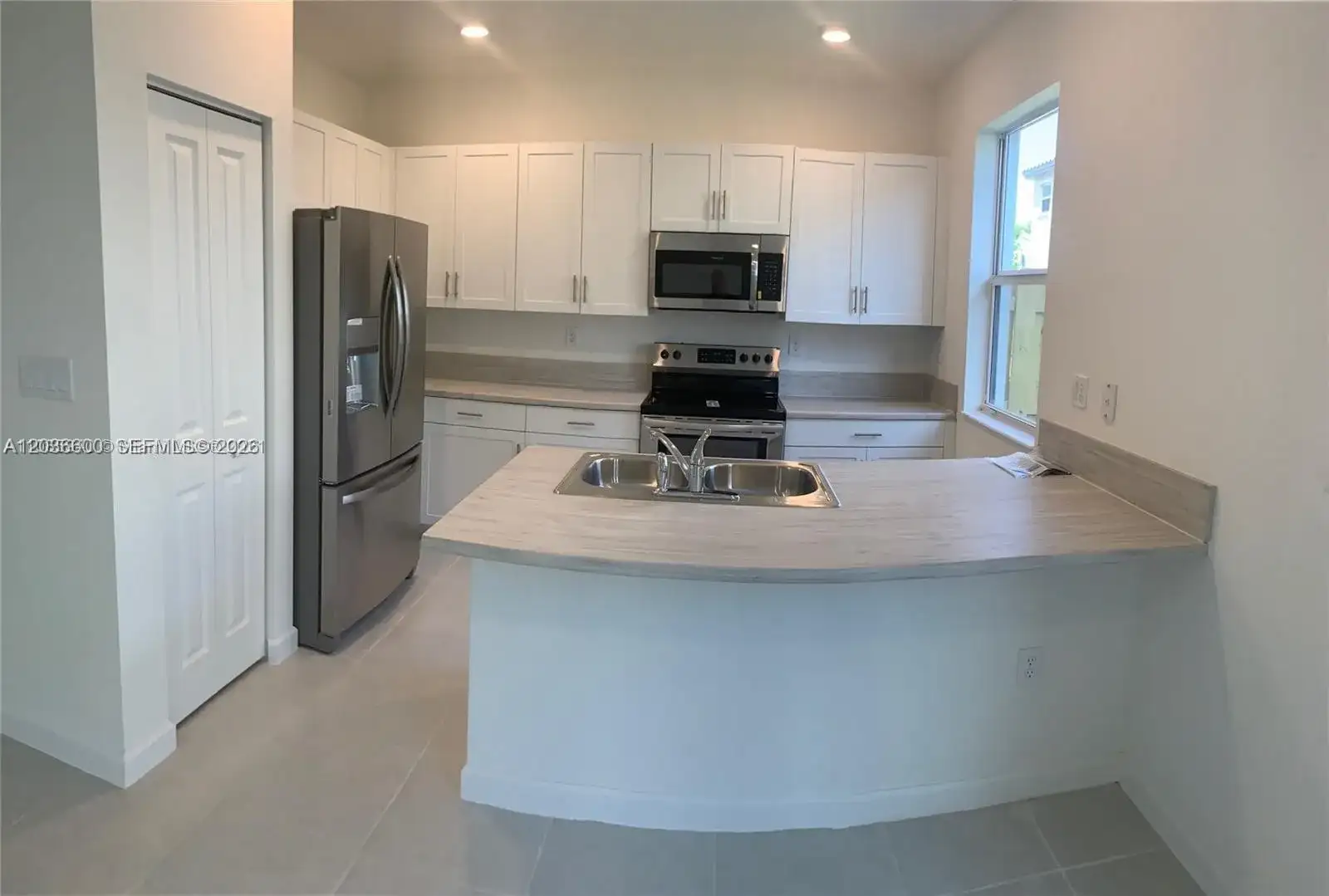 2684 SE 12 Street, Homestead FL 33033 photo 2