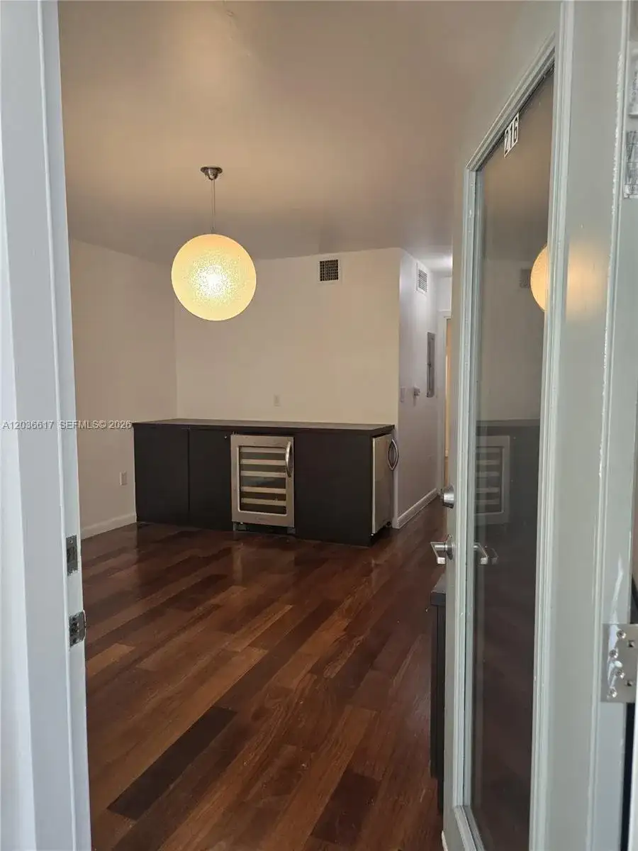 1560 Pennsylvania Ave # 216, Miami Beach FL 33139 photo 3
