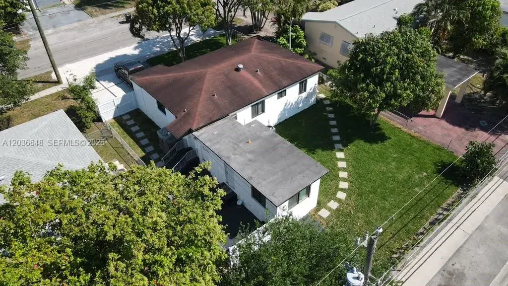 150 NE 169th Ter, North Miami Beach FL 33162