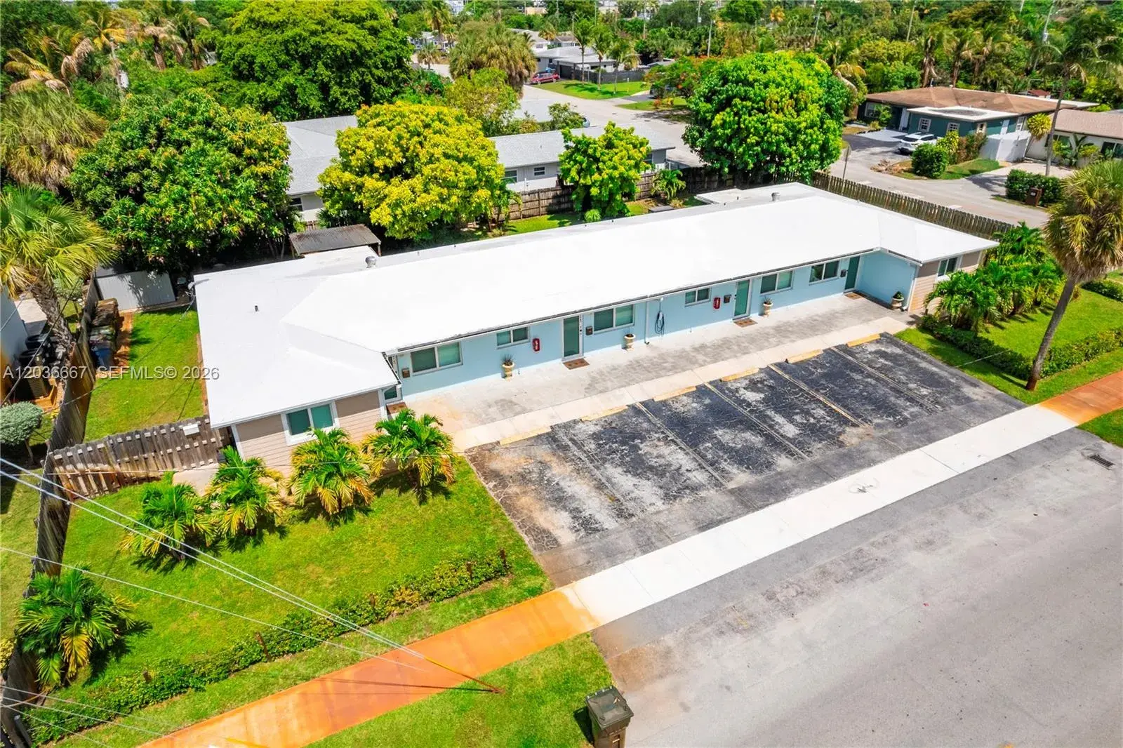 4008 NW 5th Ave, Oakland Park FL 33309