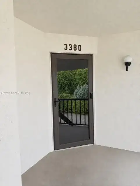 3380 Lucerne Park Dr # 4B, Green Acres FL 33467 photo 2