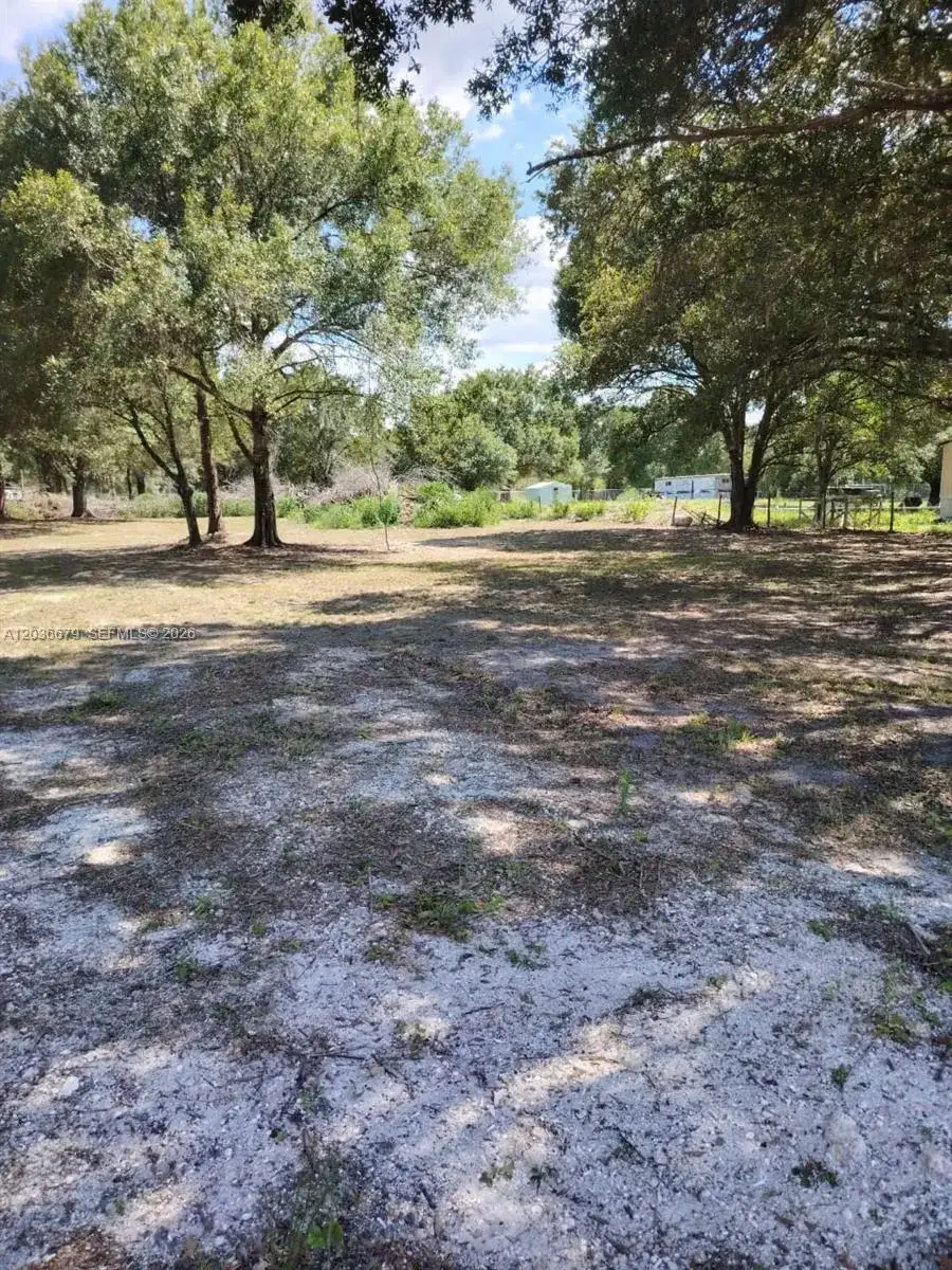 630 Pine Cove Ave, Clewiston FL 33440 photo 2