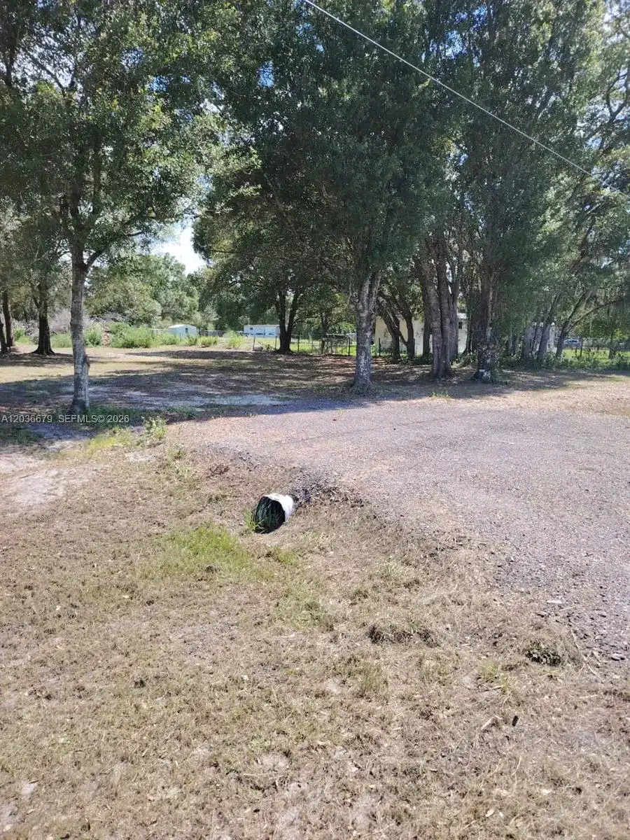 630 Pine Cove Ave, Clewiston FL 33440 photo 3