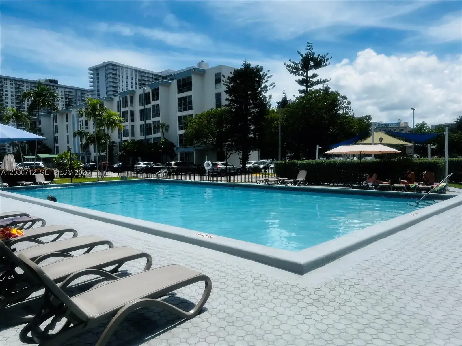 17570 Atlantic Blvd # 206, Sunny Isles Beach FL 33160
