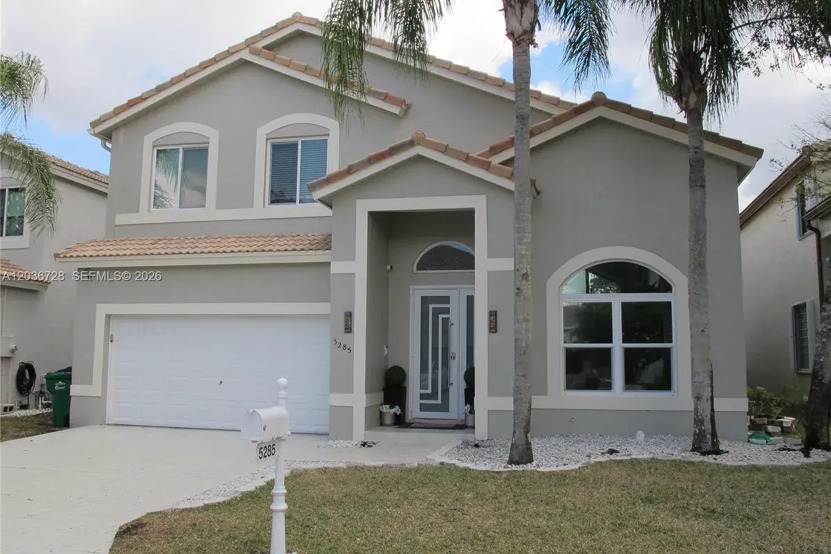 5285 NW 112th Ter, Coral Springs FL 33076