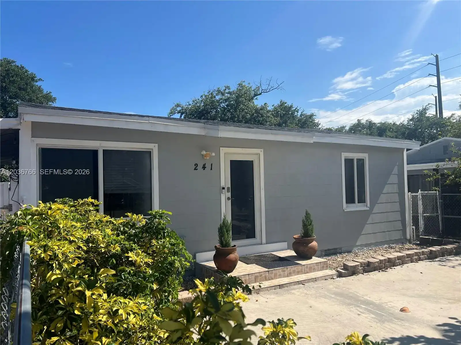 241 SW 3rd Ter # 0, Dania Beach FL 33004