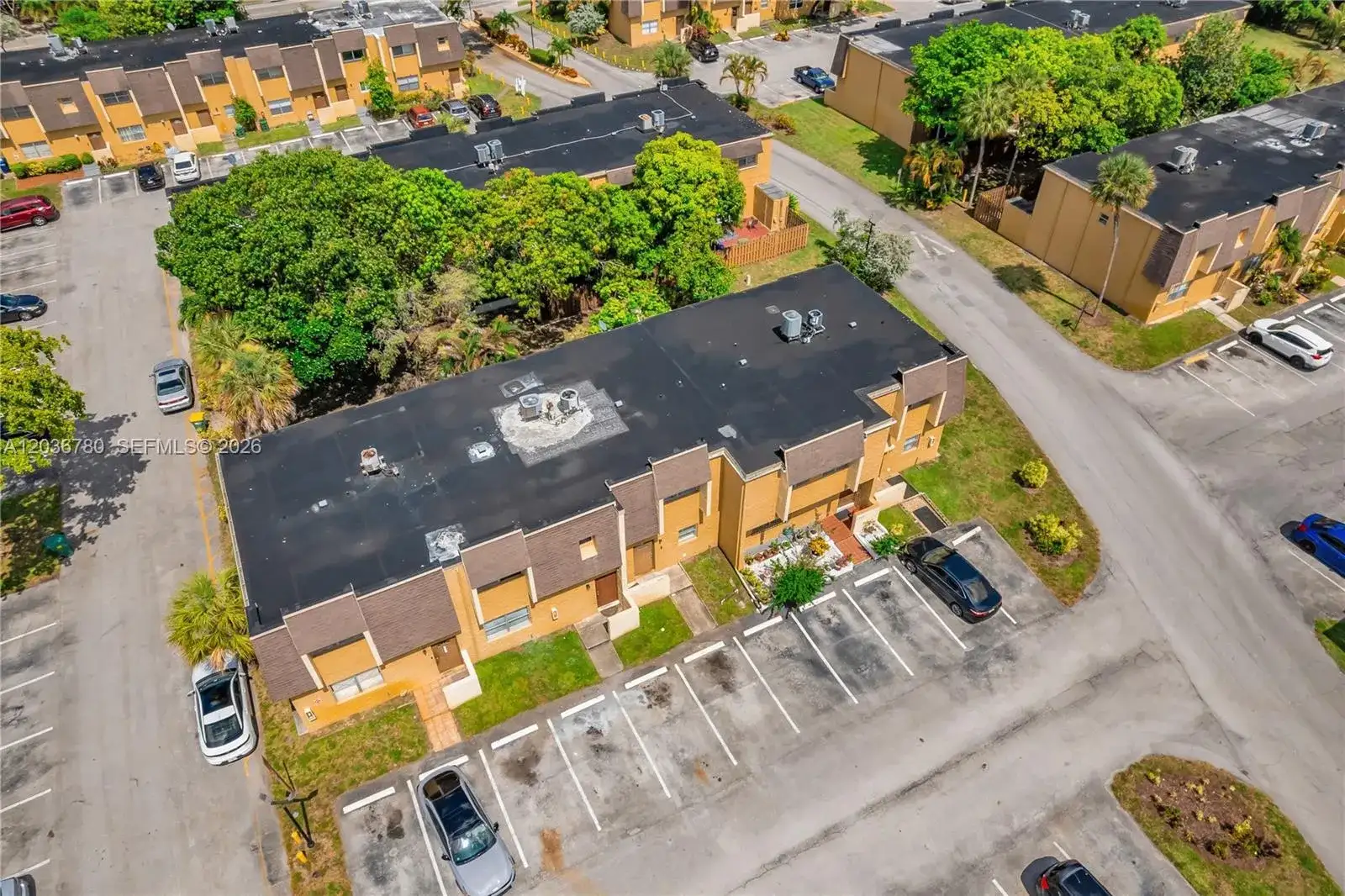 5653 Blueberry CT # 2, Lauderhill FL 33313 photo 2