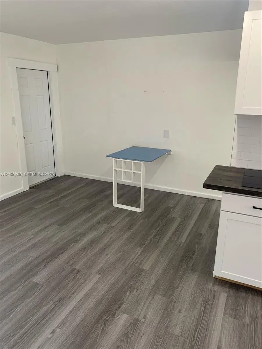 2123 Wilson, Hollywood FL 33020