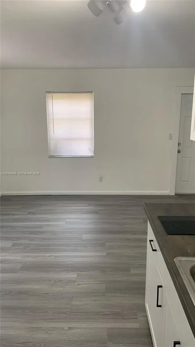 2123 Wilson, Hollywood FL 33020